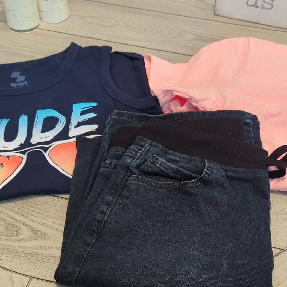 The Children's Place Dark Jean Shorts With Tee And Muscle Shirt.
